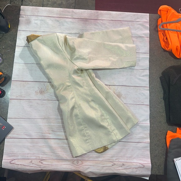 VINTAGE Y2K Terramina Cream Satin Blazer with Gold Collar sz 18 EUC - Picture 7 of 8